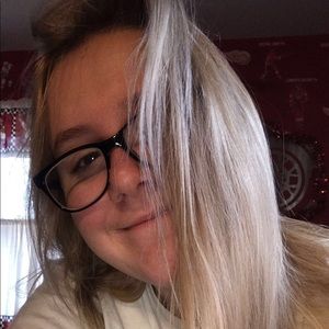 Meet your Posher, Brianna